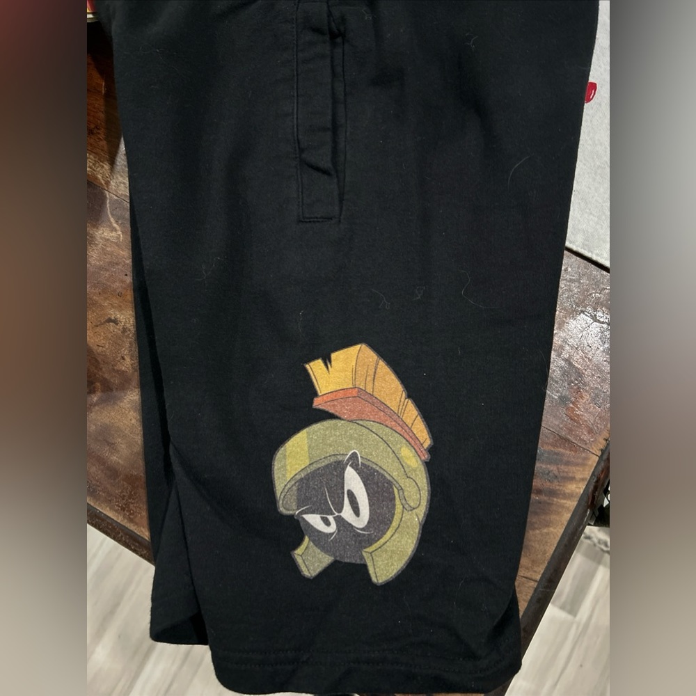 Marvin the Martian Eleven Paris Space Jam Sweat Shorts Black Size‎ Boys L